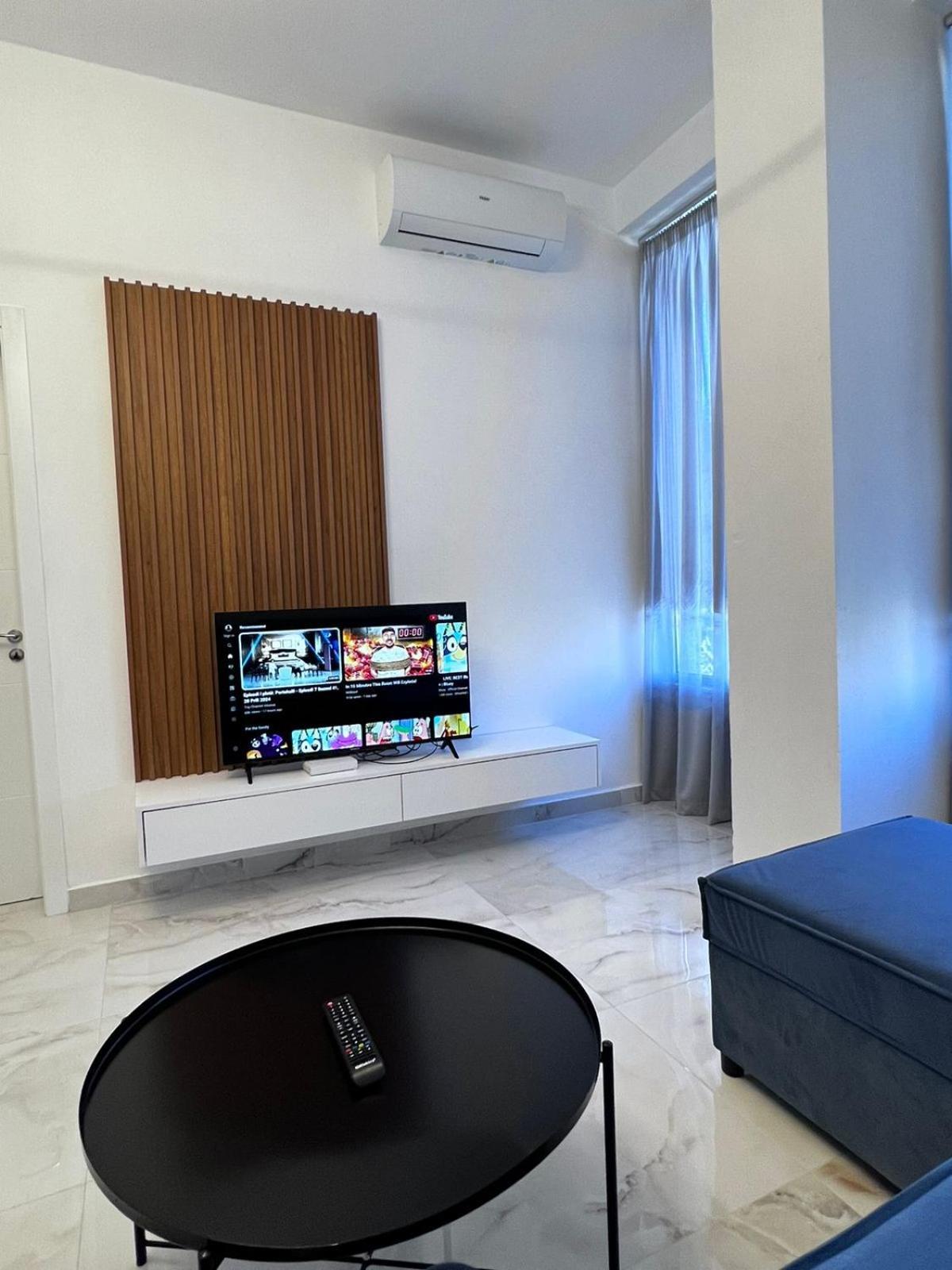 Prime Luxury Apartments Lushnje Екстер'єр фото